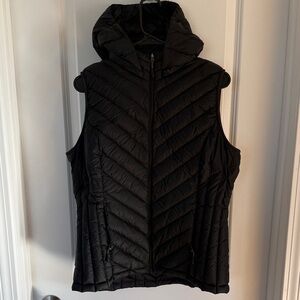 32 Degrees Black Quilted Vest